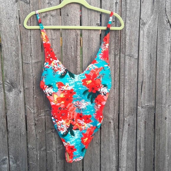 Relleciga Swim One Piece Flower Thong NWT